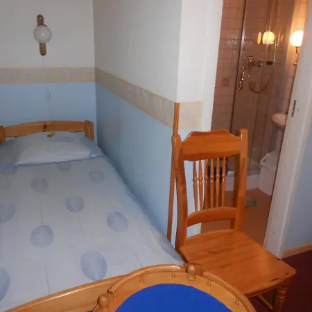 Poska 4*